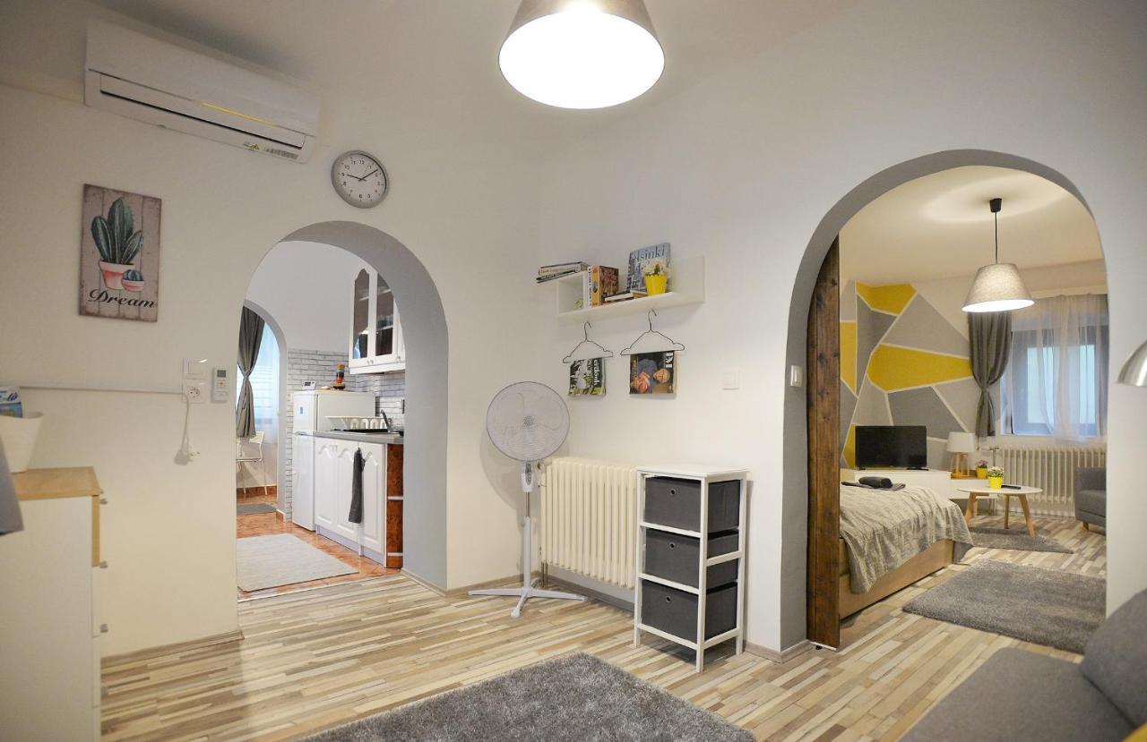 Castle Garden Apartman Έγκερ Εξωτερικό φωτογραφία