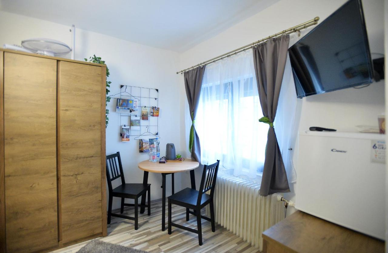 Castle Garden Apartman Έγκερ Εξωτερικό φωτογραφία